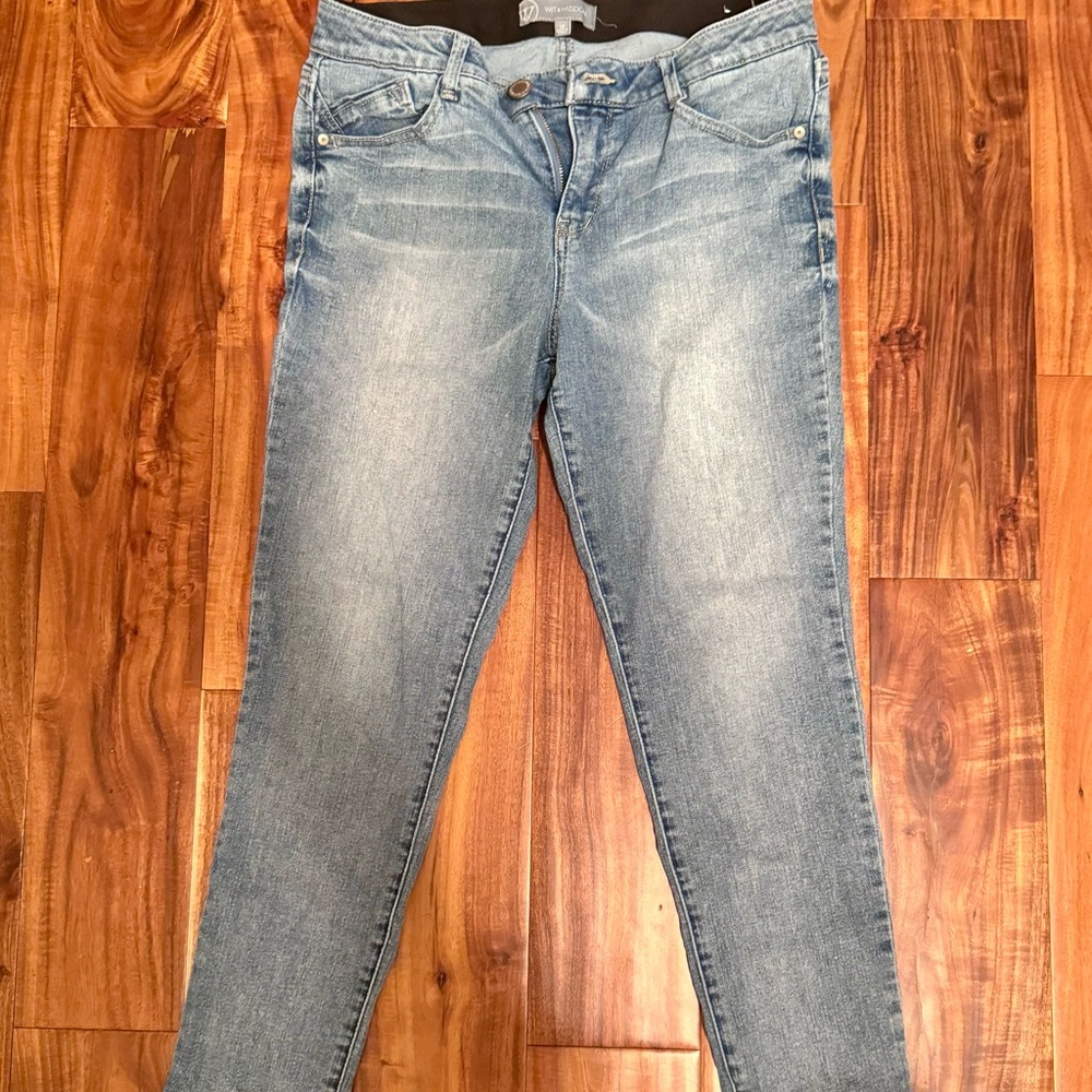 Wit and Wisdom skinny jeans